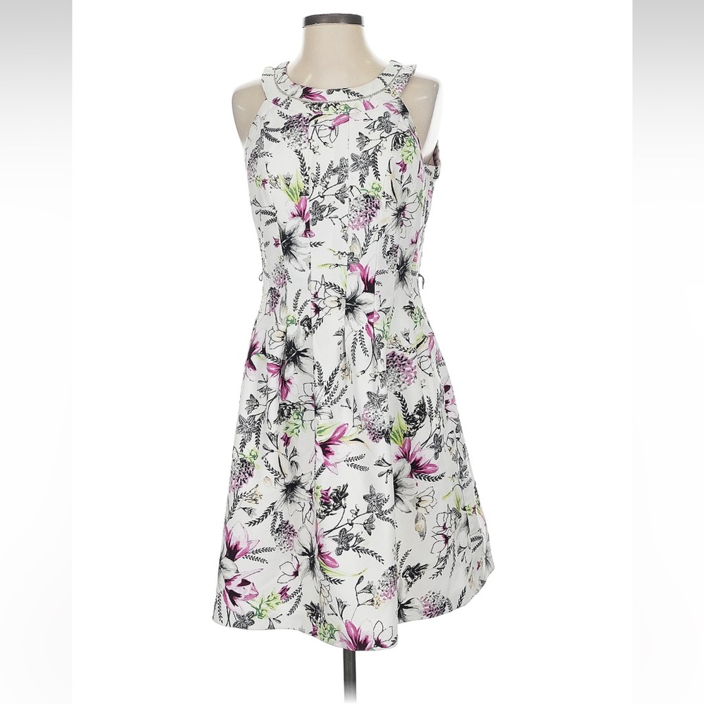 White House Black Market Dress size 4
